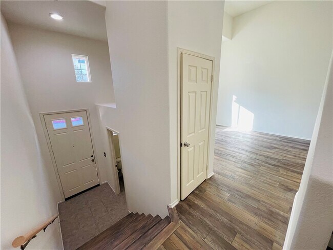 Building Photo - 33590 Willow Haven Ln