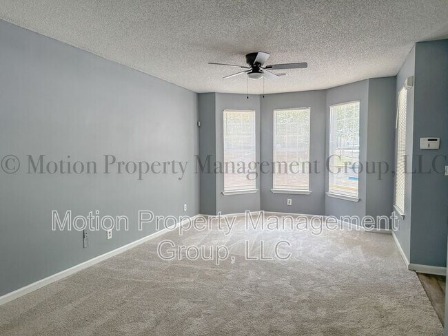 Building Photo - 6710 Sunset Hills Blvd