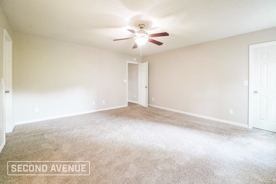Building Photo - 5012 Serenity Point Ln