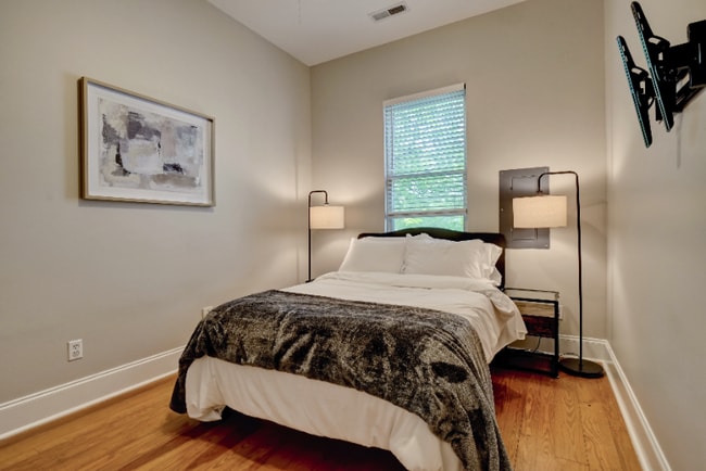 Building Photo - 715 N 4th St