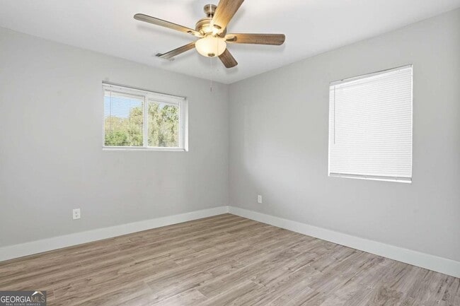 Building Photo - 1735 Carter Cir