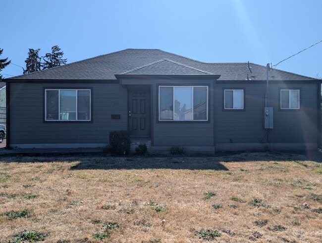 Building Photo - Great 3-Bedroom, 1-Bath Home In Springfield!