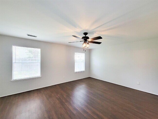 Building Photo - 6 Bedroom Home for Rent in Katy TX 77449 | Westfield | 3.5 Baths | 2-Car Garage