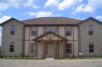 Building Photo - 121 Toni Ln