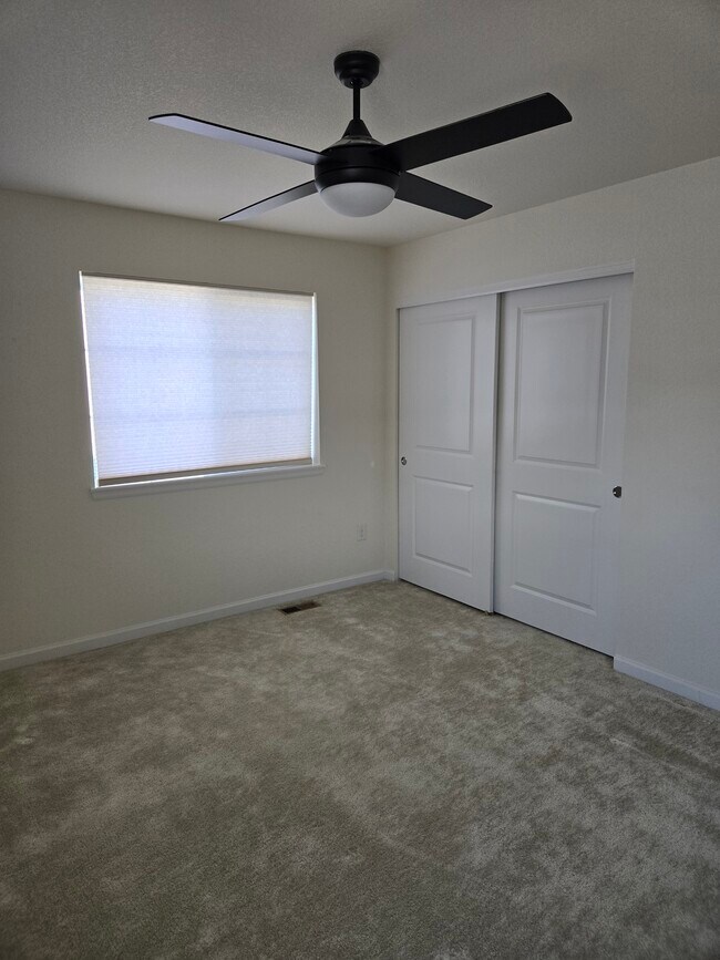 Building Photo - 16806 E 118th Dr