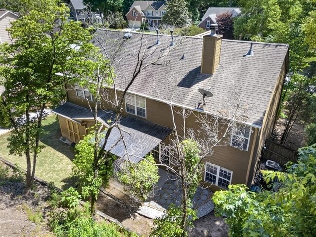 Building Photo - 2855 Stonehenge Ct