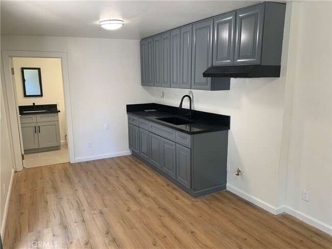 Building Photo - 1255 Velasco St