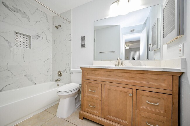 Building Photo - 8427 Hearth Dr