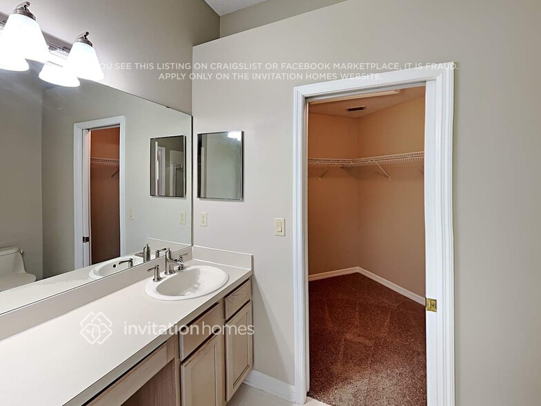 Building Photo - 244 Johns Glen Dr