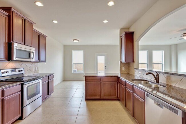 Building Photo - 1673 Breanna Ln