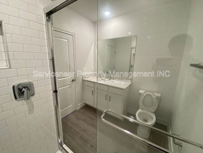 Building Photo - 7113 119th Ct E