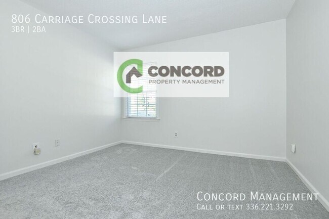 Building Photo - 806 Carriage Crossing Ln