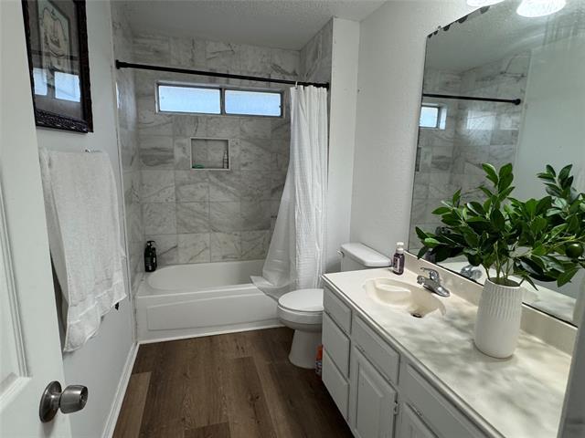 Building Photo - 2146 Sword Dr