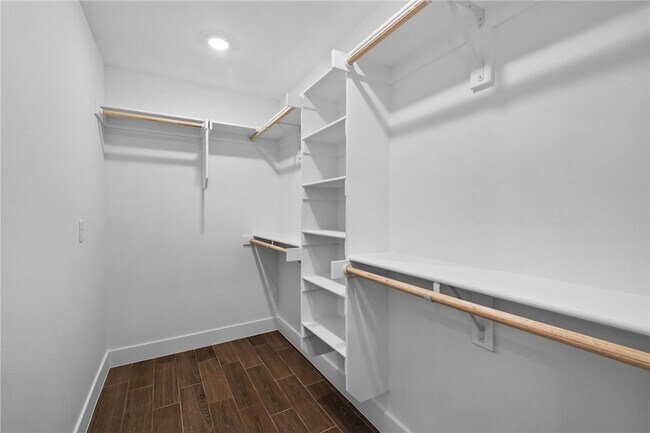 Building Photo - 4225 Barhem Dr