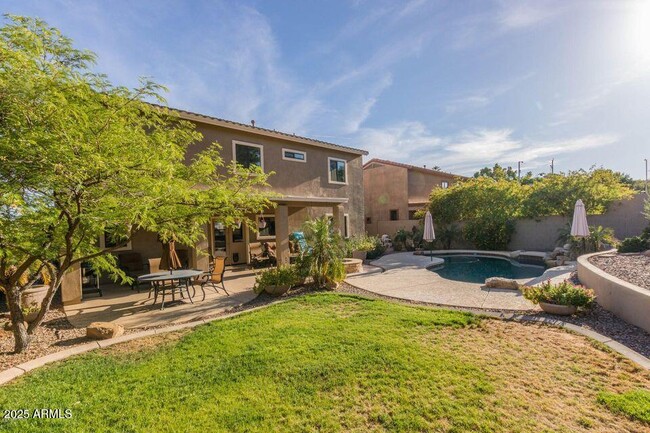 Building Photo - 1412 E El Camino Dr