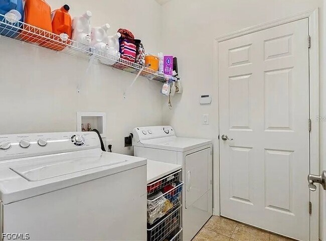 Building Photo - 7529 Forest Mere Dr