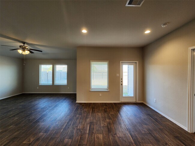 Building Photo - 18277 Eaton Mill Dr