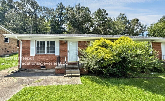 Primary Photo - 3620 Missionaire Ave