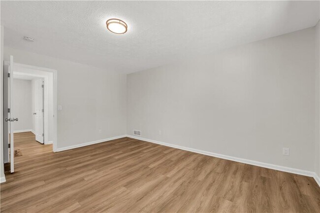 Building Photo - 5722 Port Dr