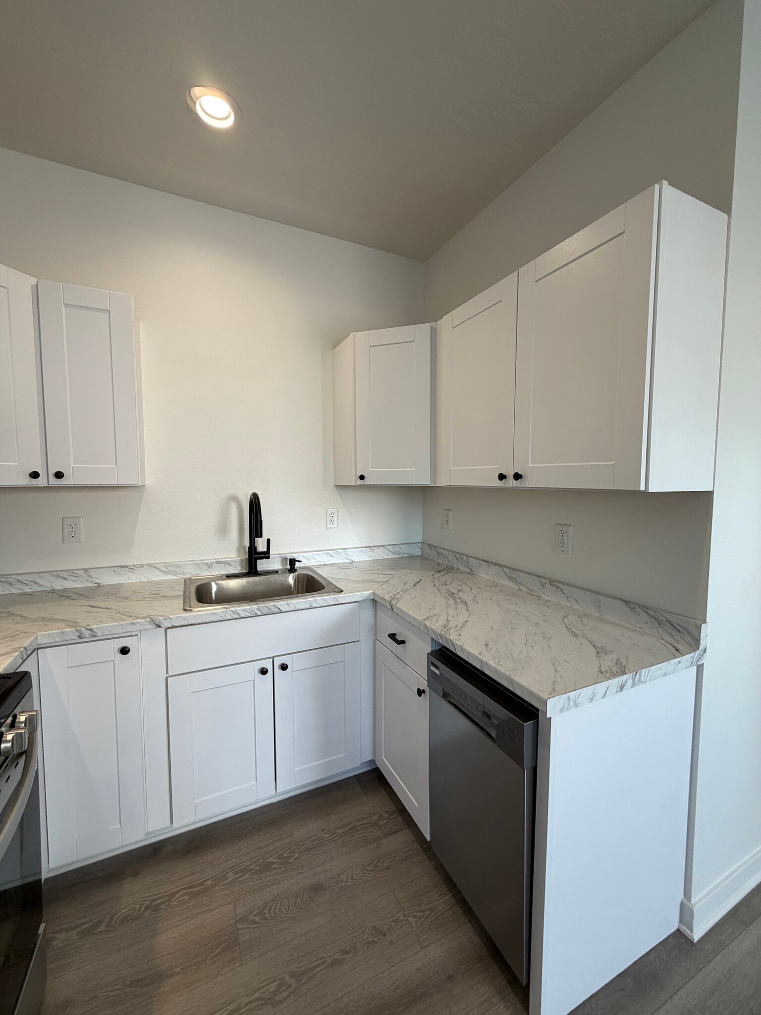 Building Photo - 1528 Wilford Ave