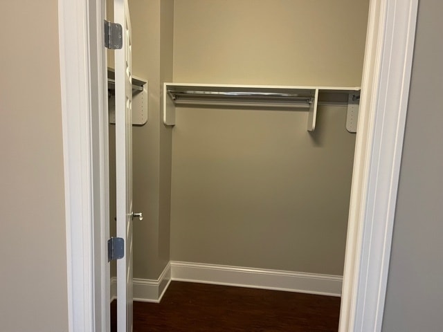 Building Photo - 728 N Diamond Lake Rd