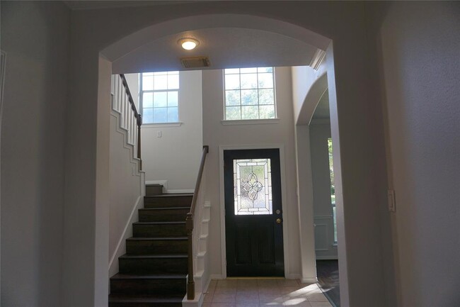 Building Photo - 17238 Laguna Trail Dr