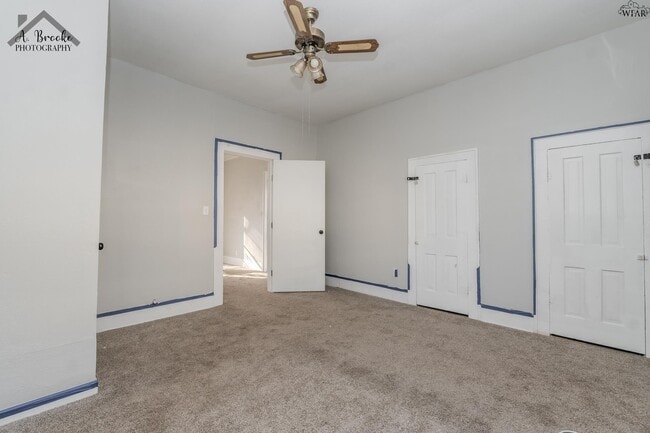 Building Photo - 603 E 4th St