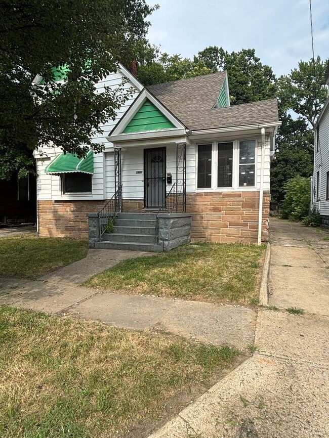 Primary Photo - Stunning 4 beds 1 bath in Cleveland!