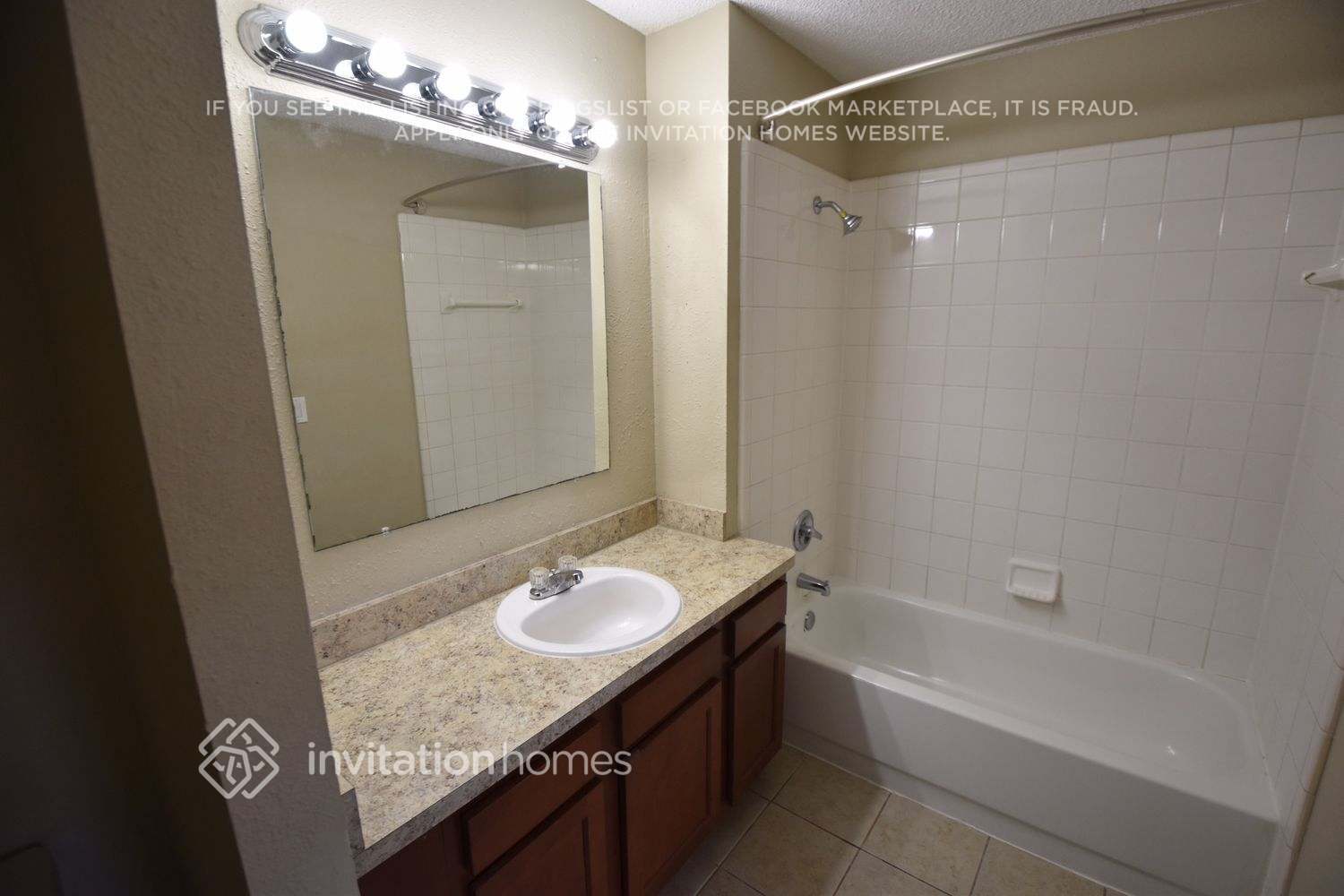 Building Photo - 1649 Ashmore Green Dr