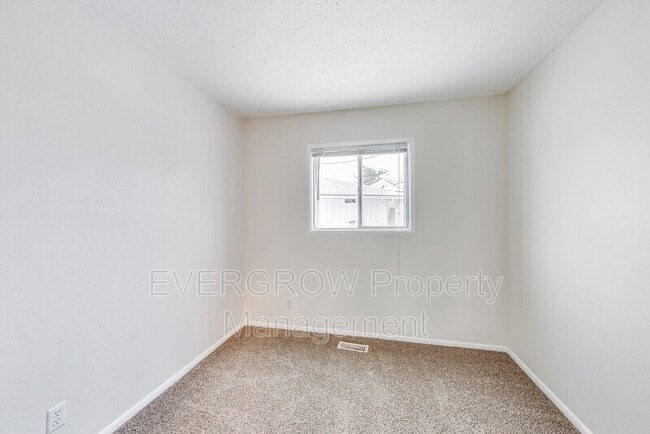 Building Photo - 3626 Ireland Ct