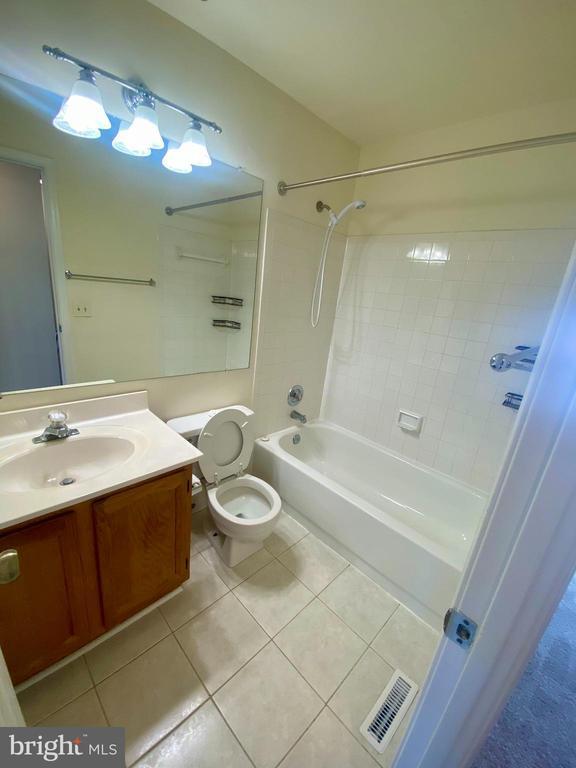 Building Photo - 10604 Greta Lynn Ct