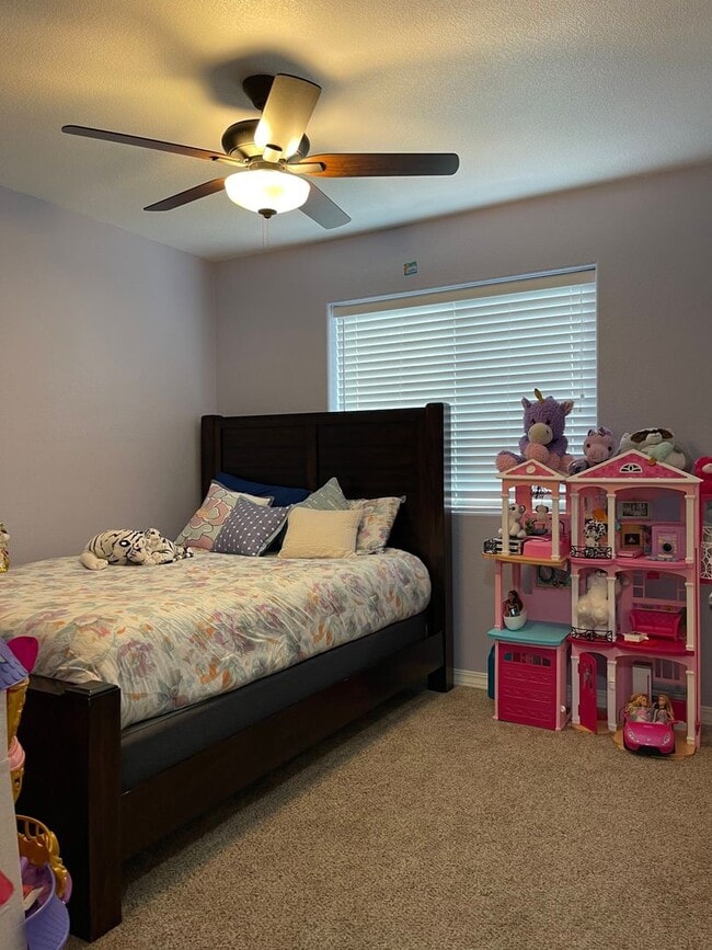Building Photo - Beautiful 2 Story w/Finished Basement in D...