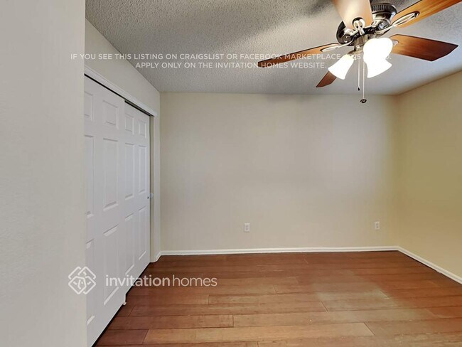 Building Photo - 874 Descendant Dr