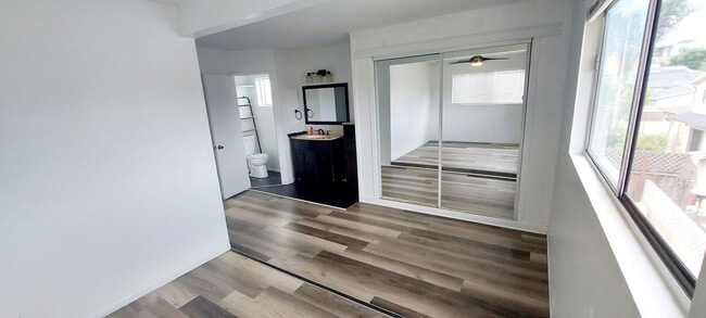 Building Photo - $2500 deferred move in discount.  3/4 mile to beach 3BR in Redondo Beach