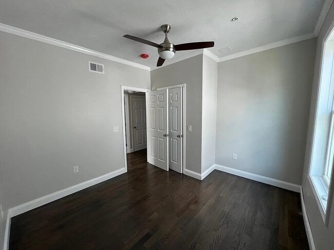 Building Photo - 20 Meadow St