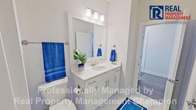 Building Photo - Newly Constructed Luxury Townhomes in Porters Neck