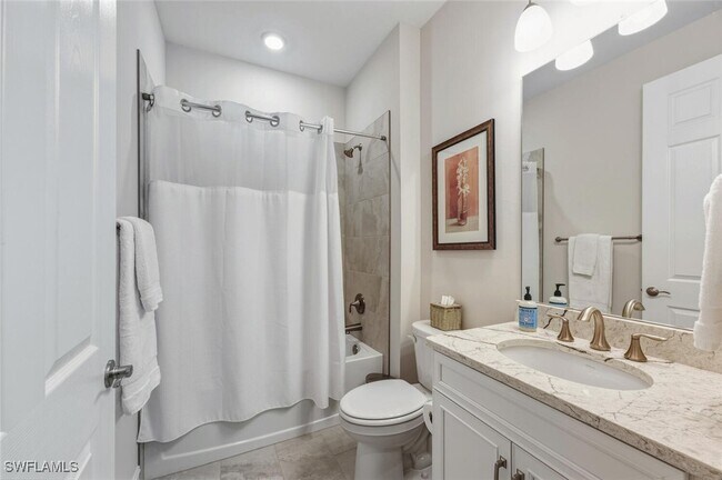 Building Photo - 28044 Sanibel Sands St