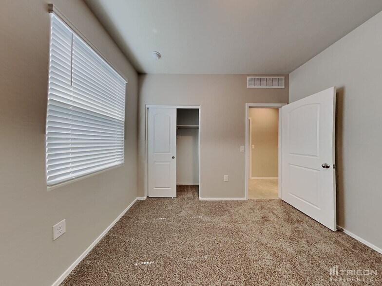 Building Photo - 5288 Iridium Wy