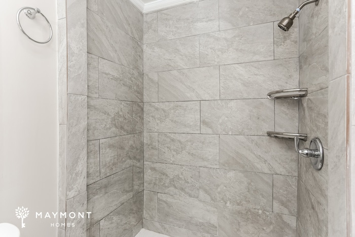 Building Photo - 884 Custer Ave SE