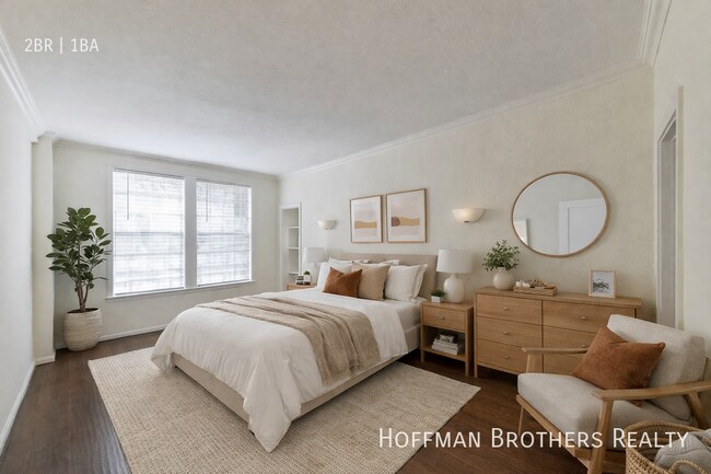 Building Photo - 5640 Franklin Ave