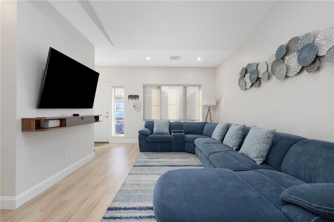 Building Photo - 46 W Valley Cir