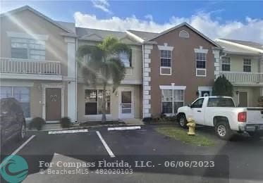 Building Photo - 2828 Edgehill Ln