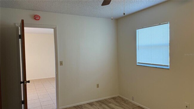 Building Photo - 3956 Elvira Ct