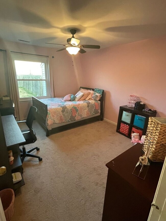 Building Photo - Green Run