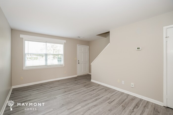 Building Photo - 819 Von Kolnitz Rd