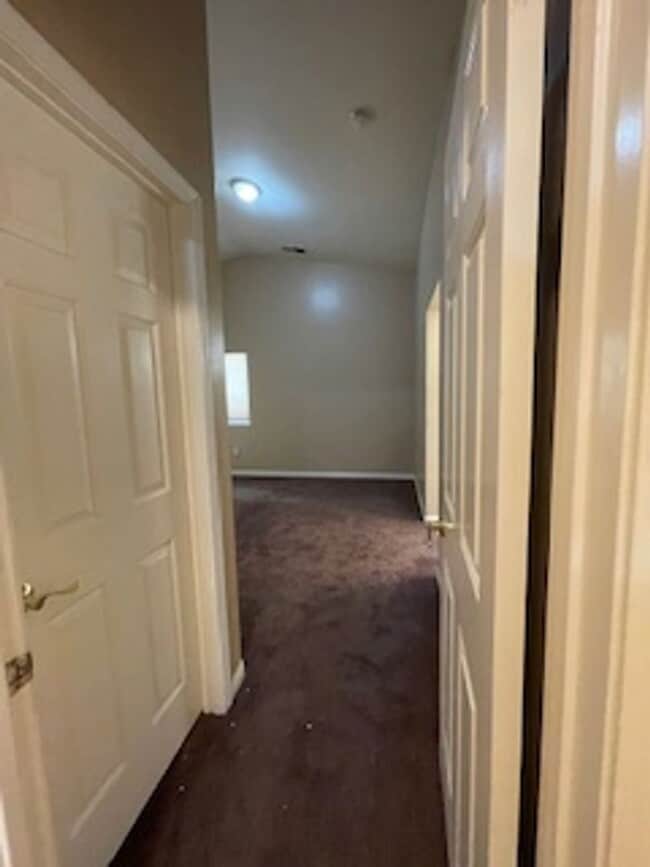 Building Photo - Northwest Home - ** Move In Special **