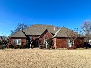 Building Photo - Stunning 4 bedroom, 3 bath home with a pool in beautiful Cedar Ridge!