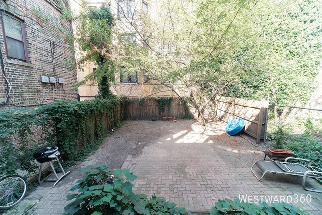 Building Photo - 1238 N Wolcott-1