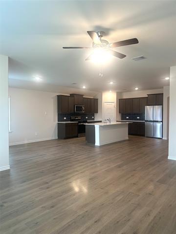 Building Photo - 655 Divine Gardens Dr