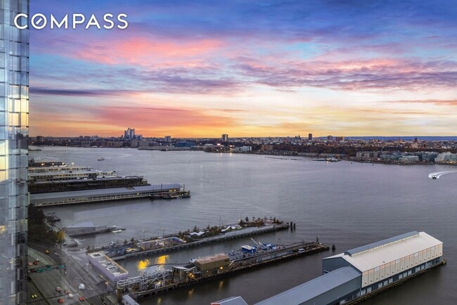 Building Photo - 30 Riverside Blvd